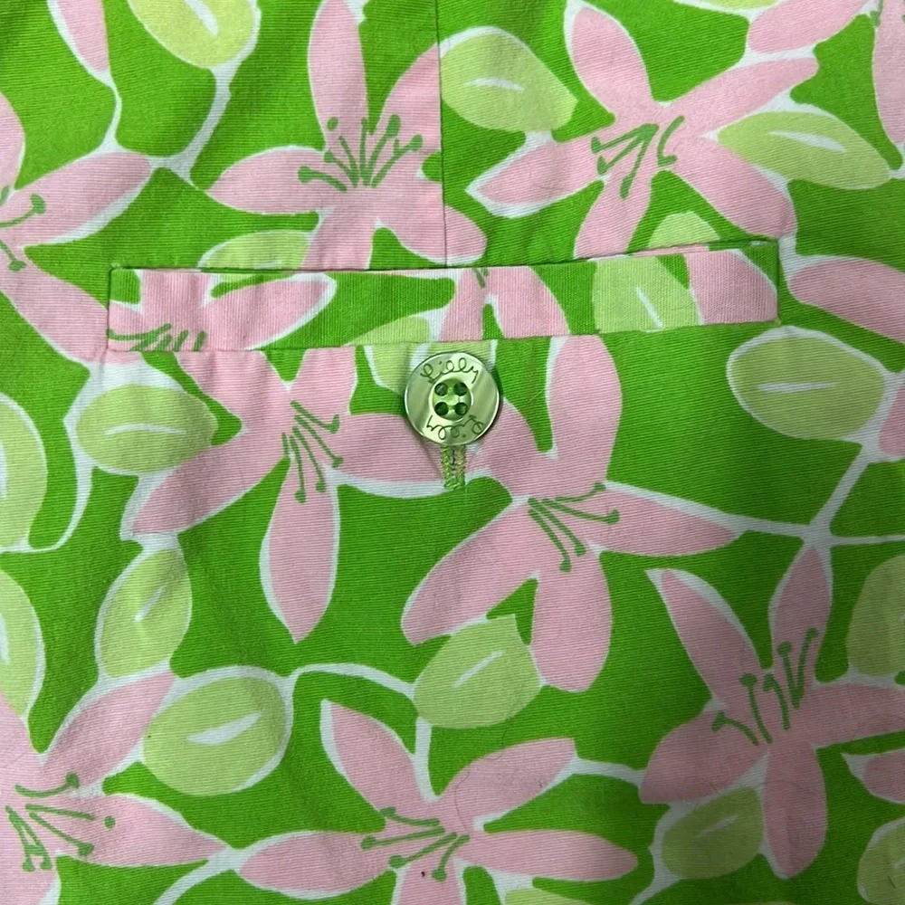Vintage Lilly Pulitzer Pink & Green Floral Shorts - Picture 9 of 10